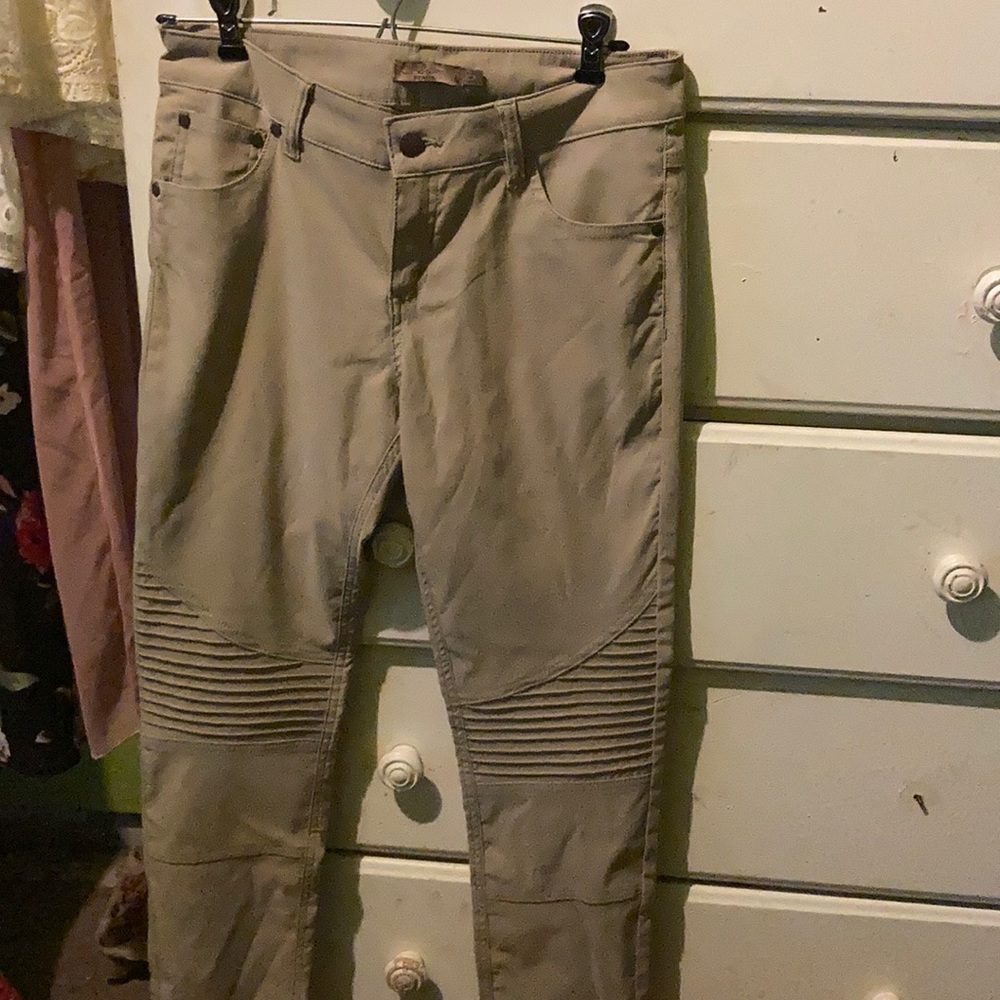 Prana size 6 jeans. In colors tan and black.